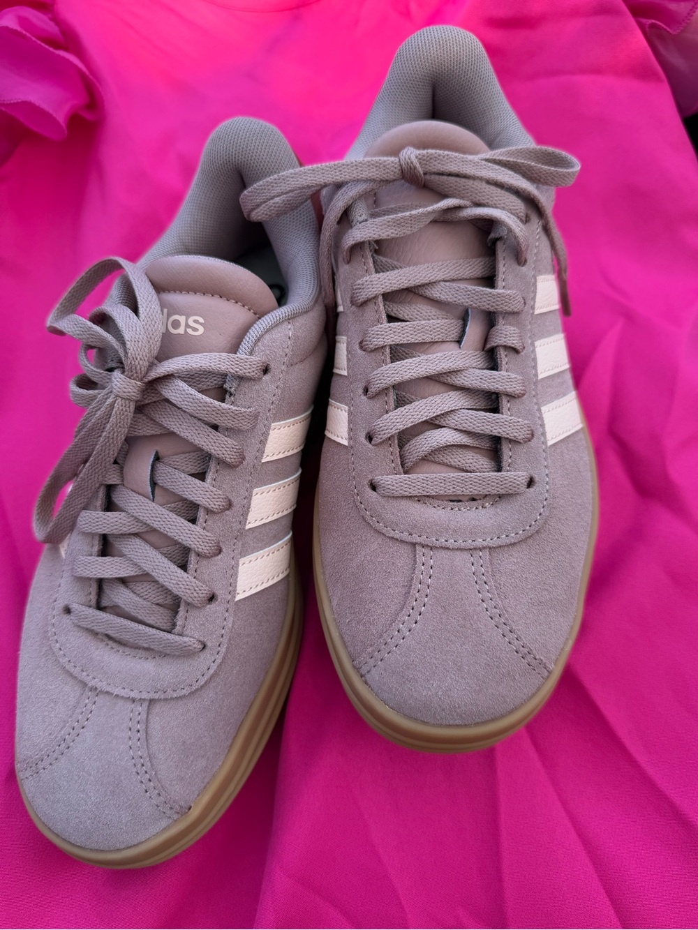 Mauve suede Adidas VL Court Bold sneakers